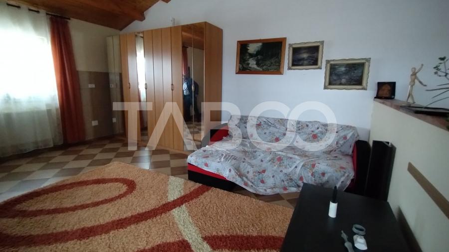 Afacere si locuinta cu teren de 1450 mp de vanzare in Rausor