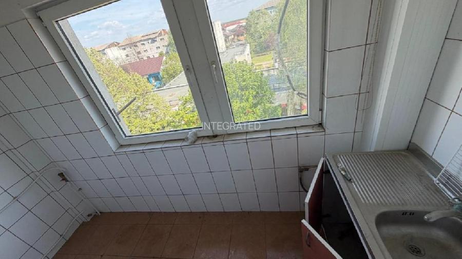 Focsani - str. Echitatii, Garsoniera 20 mp - etaj 4/4 - 3