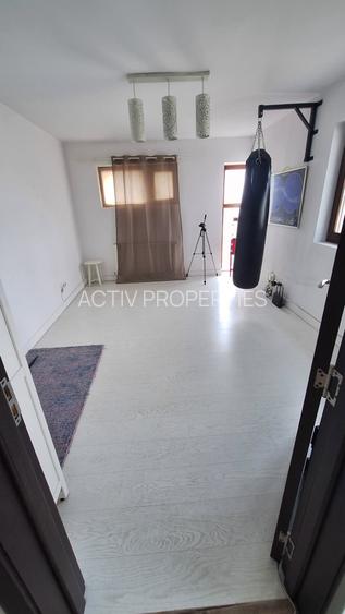 Vila ren.2018,P+1+M, 5 dormitoare,4bai,teren 500 mp,garaj 2 loc.cu acces in casa - 23