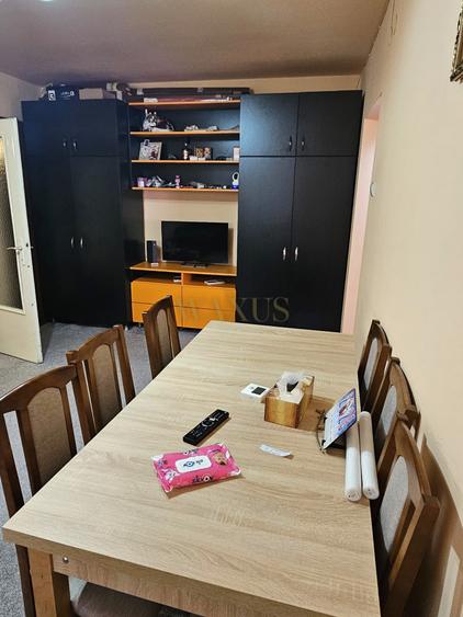 Ap.2 camere 48 mp utili , parter,zona Standard Dej