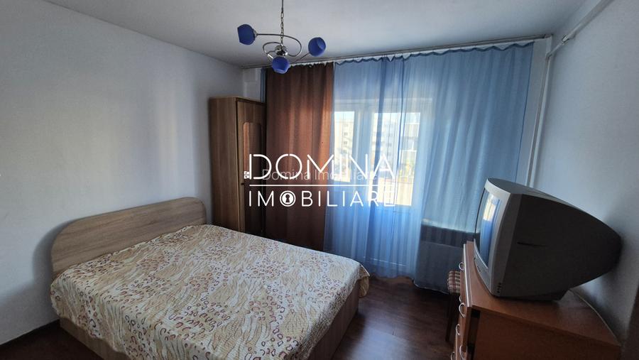 Vânzare apartament 3 camere, et. 2, situat în Rovinari, str. Plopilor - 4