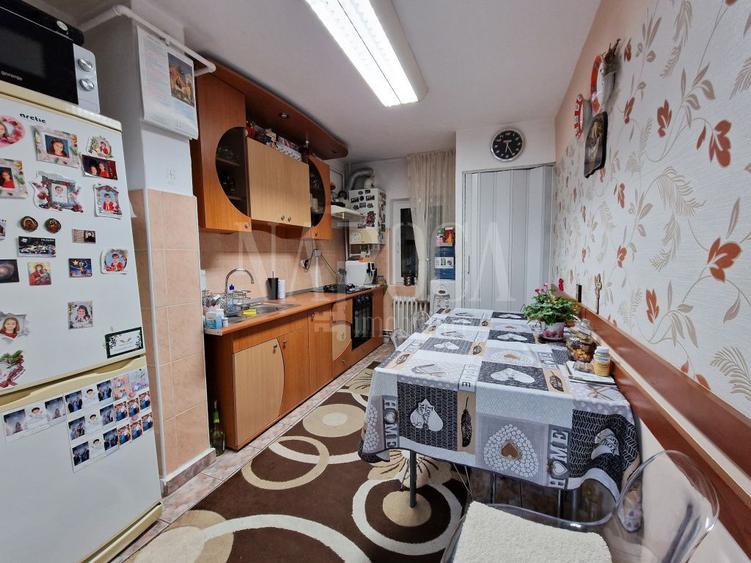 Apartament 3 camere de vanzare in Manastur, Cluj Napoca
