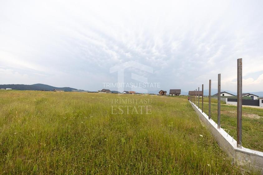 Sanpetru |Teren intravilan 733mp | 3 fronturi stradale - 7