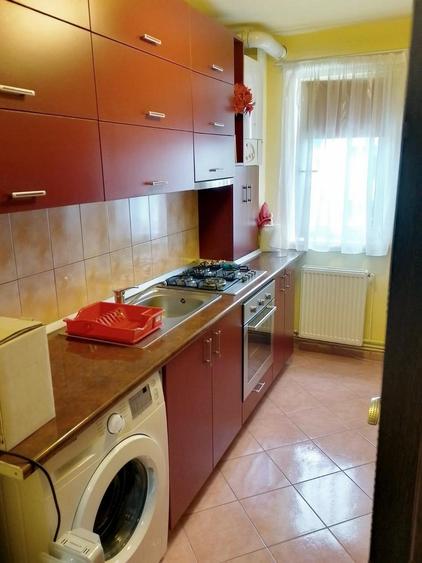 Apartament cu 3 camere de inchiriat zona Mihai Viteazu