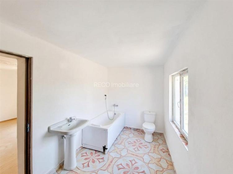 RECO Casa cu 3 camere la Salard - 10