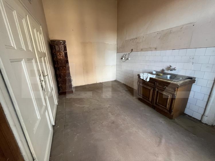 De vanzare – Apartament 110 mp, cladire istorica din 1906, zona ultra centrala