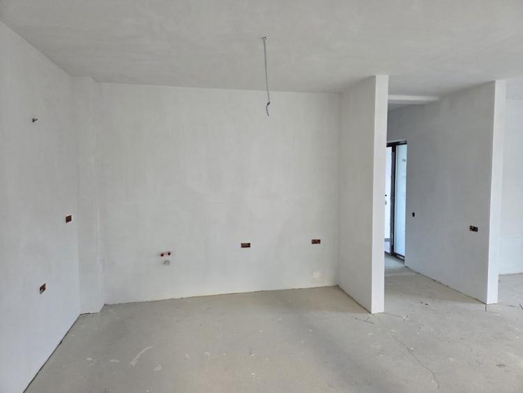 Casă individuală în cartier nou | Calea Baciu, stradă privată cu barieră