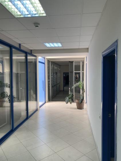 Ansamblu de spatii de productie /depozitare si birouri