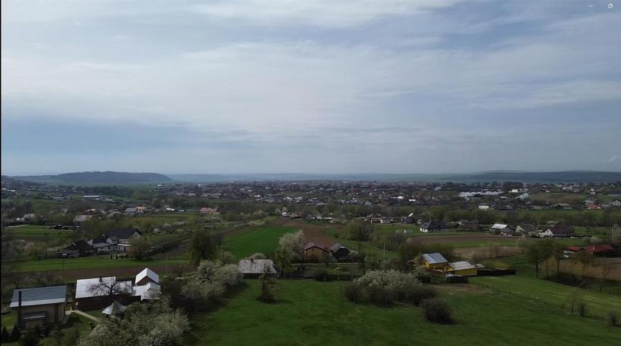 Teren intravilan de vânzare în Mitocu Dragomirnei | 5.800 mp | 43 m de