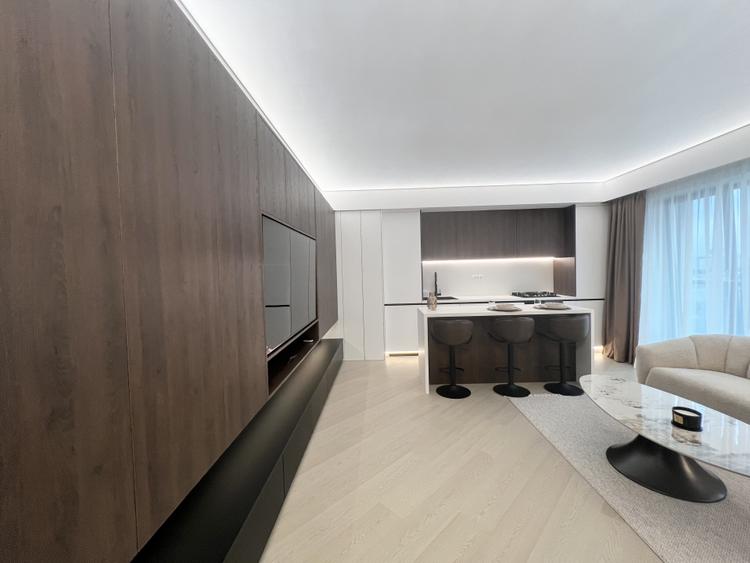NOU / LUX / COMPLET MOBILAT SI UTILAT / LOC PARCARE DISPONIBIL