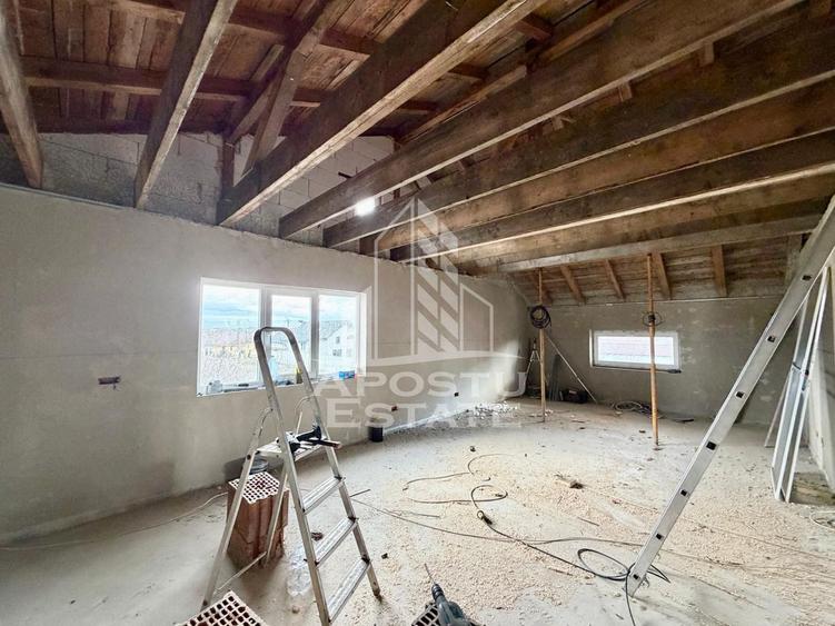 Casa individuala de vanzare, 190 mp, teren 650 mp, zona Sanandrei