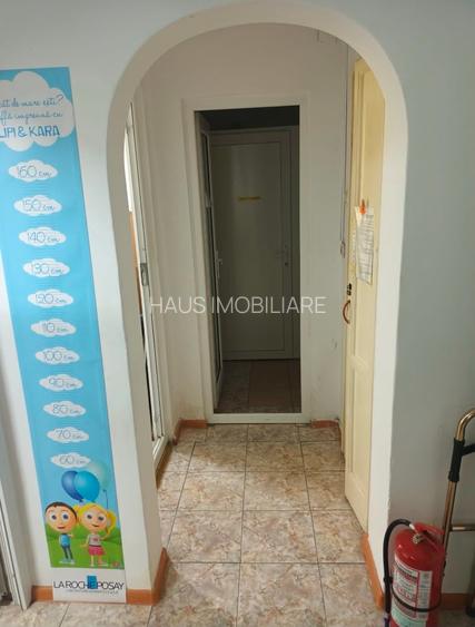 Centru Ferdinand spatiu birouri la parter bloc - 2