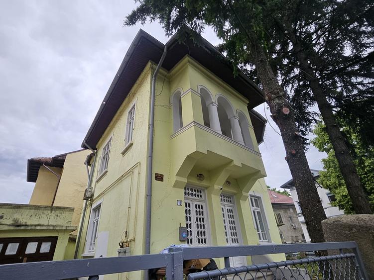 Inchiriere vila in Dorobanti - Capitale - renovata complet