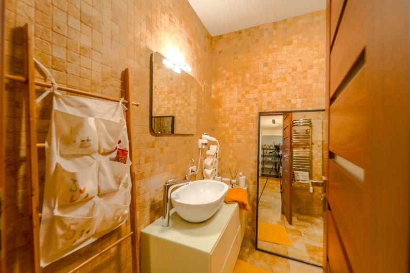 Mamaia Butoaie 3 camere 157,10 mp 2 parcări subterane și vedere frontală la lac