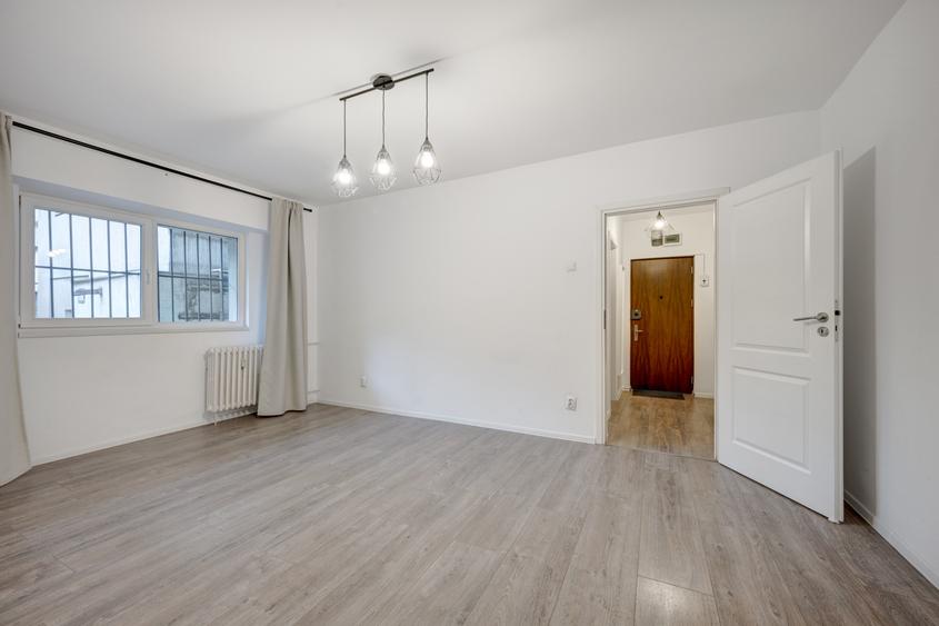 Apartament 4 camere, renovat, nemobilat | Lacul Tei