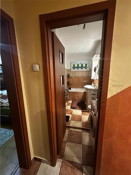 CIRCUMVALATIUNII - ETAJ 1 - BLOC IZOLAT - 4 CAMERE - 2 BAI - CENTRRALA - CLIMA