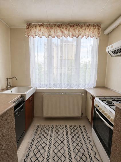 Oportunitate! 3 camere decomandate, 64 mp utili, 2 băi, boxă subsol, pret nou