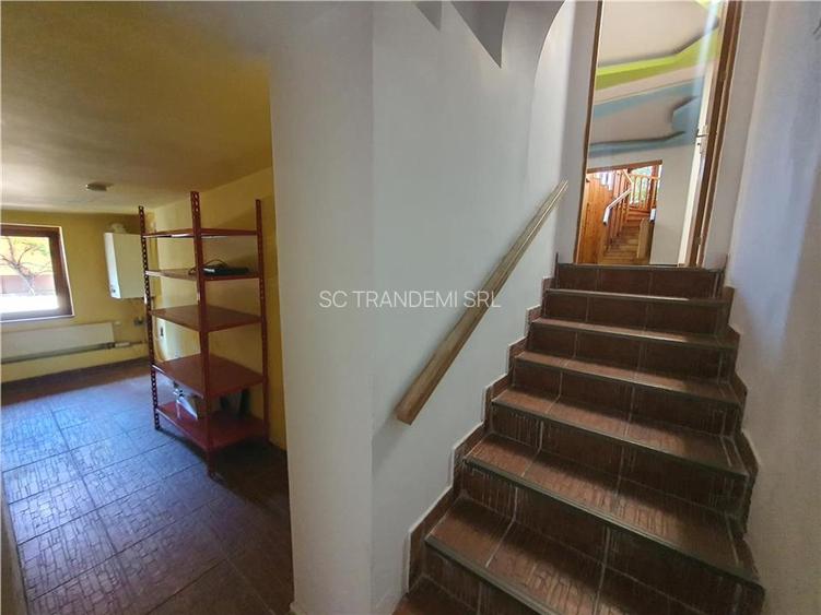 Vilă Spațioasă D+P+1 zona Terezian optima locuinta / sediu firma - 12