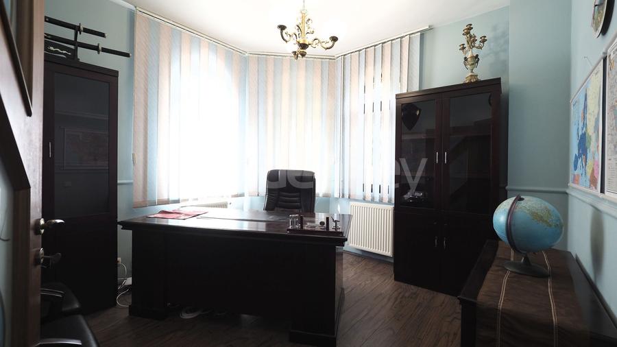 Vila individuala cu 8 camere | 1000mp teren | panouri foto-voltaice