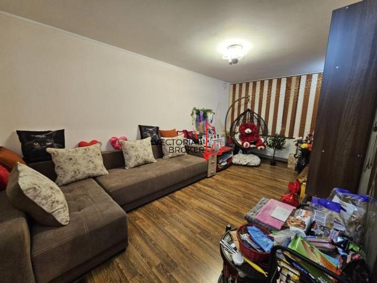 Apartament 3 camere Dristor Fizicienilor
