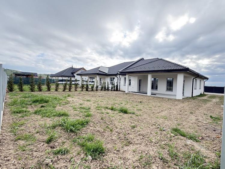 Casa tip duplex , curte libera 340 mp, Cristian - 26