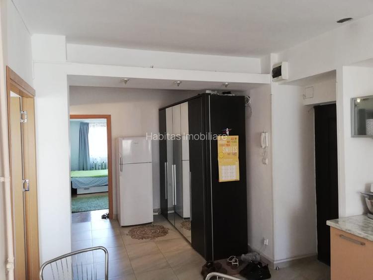 Apartament 3 camere de inchiriat, etaj 2, 87 mp,  Piața Cipariu - 3
