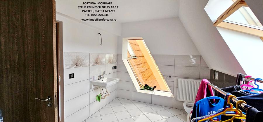 Casa High-Tech, cu design futurist, Piatra Neamt
