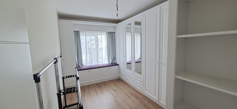 Casa la prima inchiriere cu 3 camere