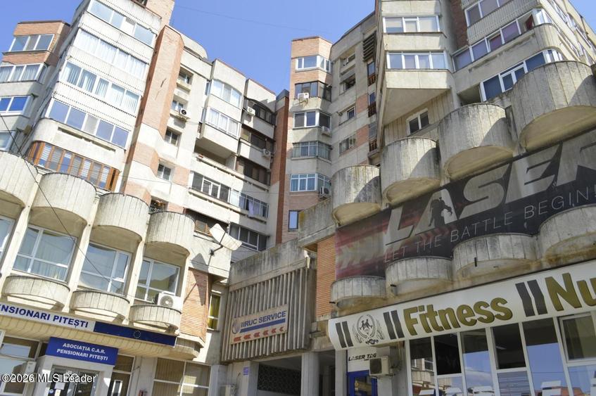 Centru - Apartament 4 camere - 103 mp, 3 balcoane, loc de parcare!