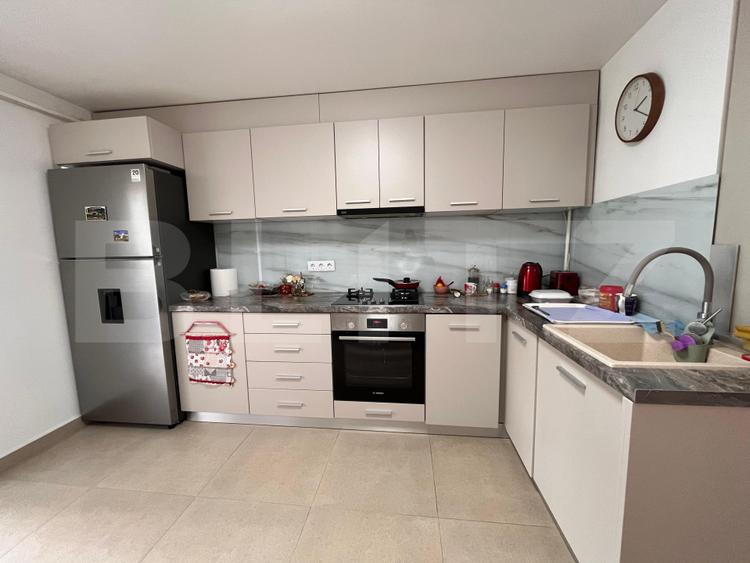 Apartament 3 camere, renovat recent – Zona Centrală