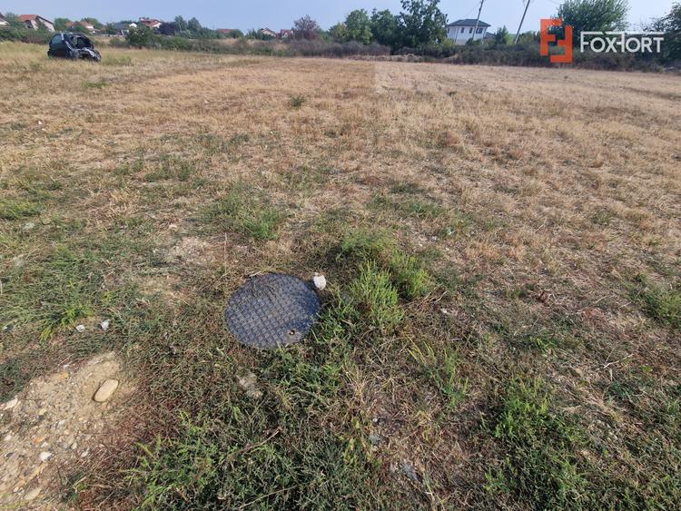 Teren intravilan de 669 mp in Mosnita Veche
