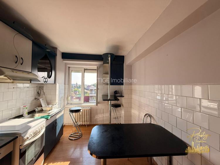 Apartament cu 3 camere de inchiriat in zona Cantemir - Oradea