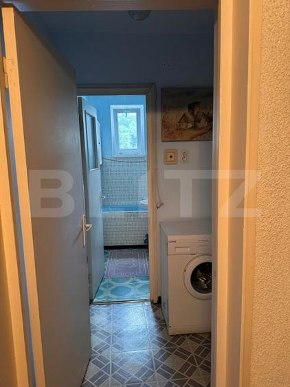 Apartament 3 camere, semidecomandat, localizat central
