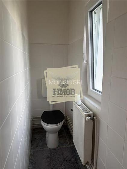Casa cu 6 camere 2 bai si 1030 mp teren in Viile Sibiului - 18