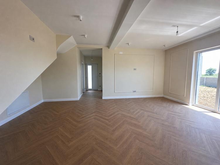 Duplex individual modern - 5 camere - 126 mp - Mosnita