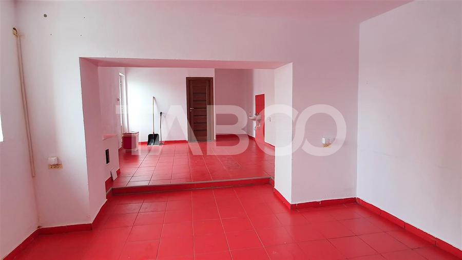 Spatiu comercial 42mp de vanzare renovat in Orasul de Jos Sibiu