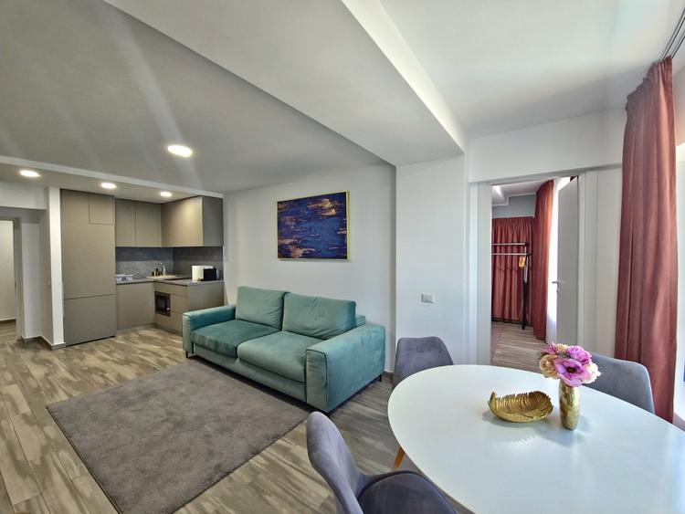 Apartament la câțiva pași de plajă, cu vedere la mare