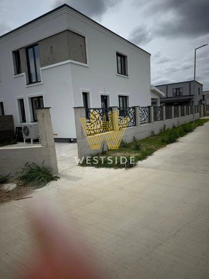 Duplex premium de vanzare, in Bucovat