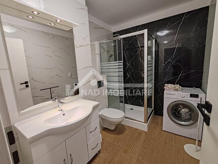 Apartament cu 3 camere, mobilat modern, Scala (Frunzisului)