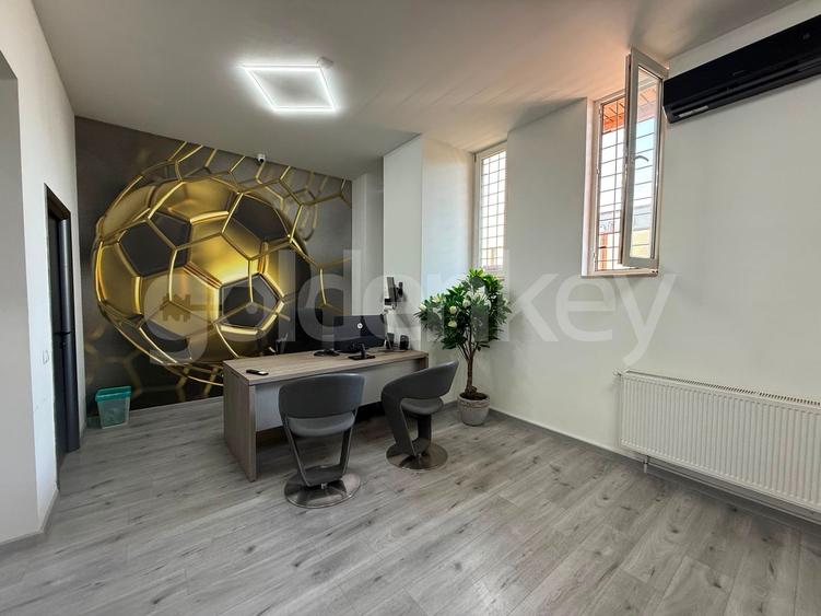 Spatiu comercial stradal, 162 mp