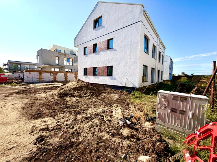 Casa noua P+1+M 6 cam. Util 164mp. Teren 232mp - 2