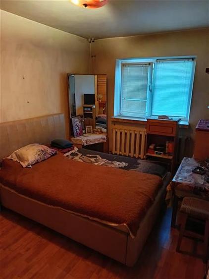 Apartament 2 camere , zona b- dul Independentei , et 1 din 4 , decomandat , 55 m
