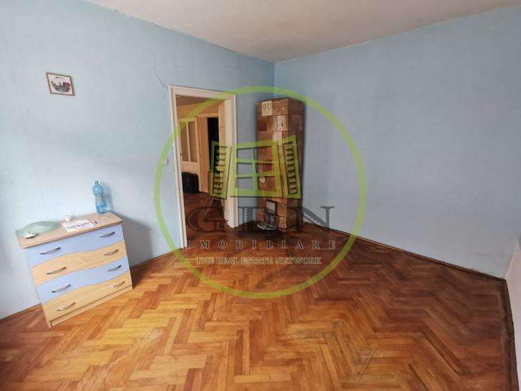Casa individuala de vanzare in cartierul Iorga, parter+mansarda.