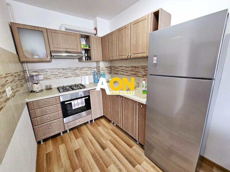 Apartament 2 camere, mobilat, utilat, cu lift, bloc nou, Centru