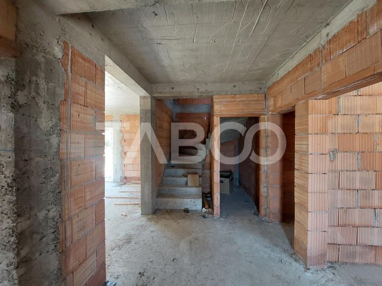 Casa de vanzare 147 mpu si 5 camere teren de 434 mp Cristian Sibiu