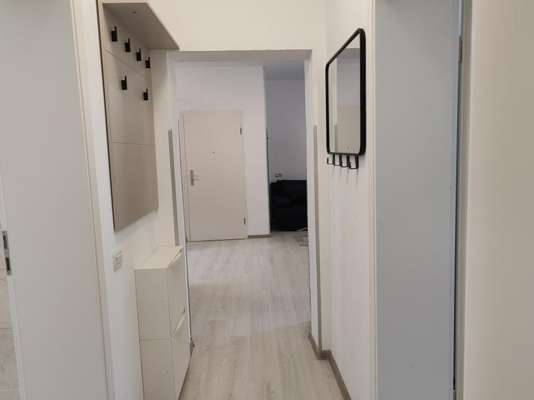 Apartament 3 camere recent renovat, mobilat si utilat nou zona Str. Lunga
