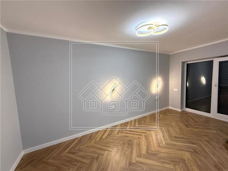 Ap. 3 camere, 2 bai - terasa 13 mp, finisat la cheie, AC - DaVinci
