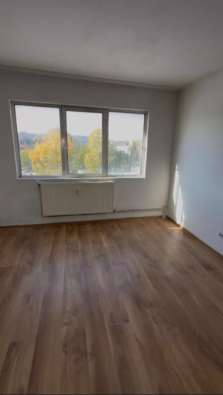 Garsoniera de vanzare - Pitesti Str. Depozitelor