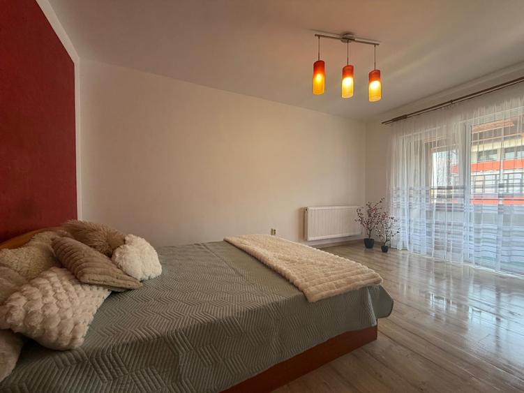 Apartament 2 camere , 2 Balcoane , Etaj Intermediar , Zona Terra !!!