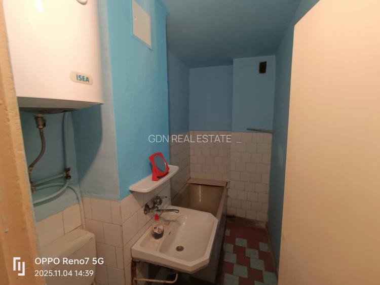 Garsonieră de vânzare sau schimb cu apartament, în Reghin str. Salcâmilor - 6
